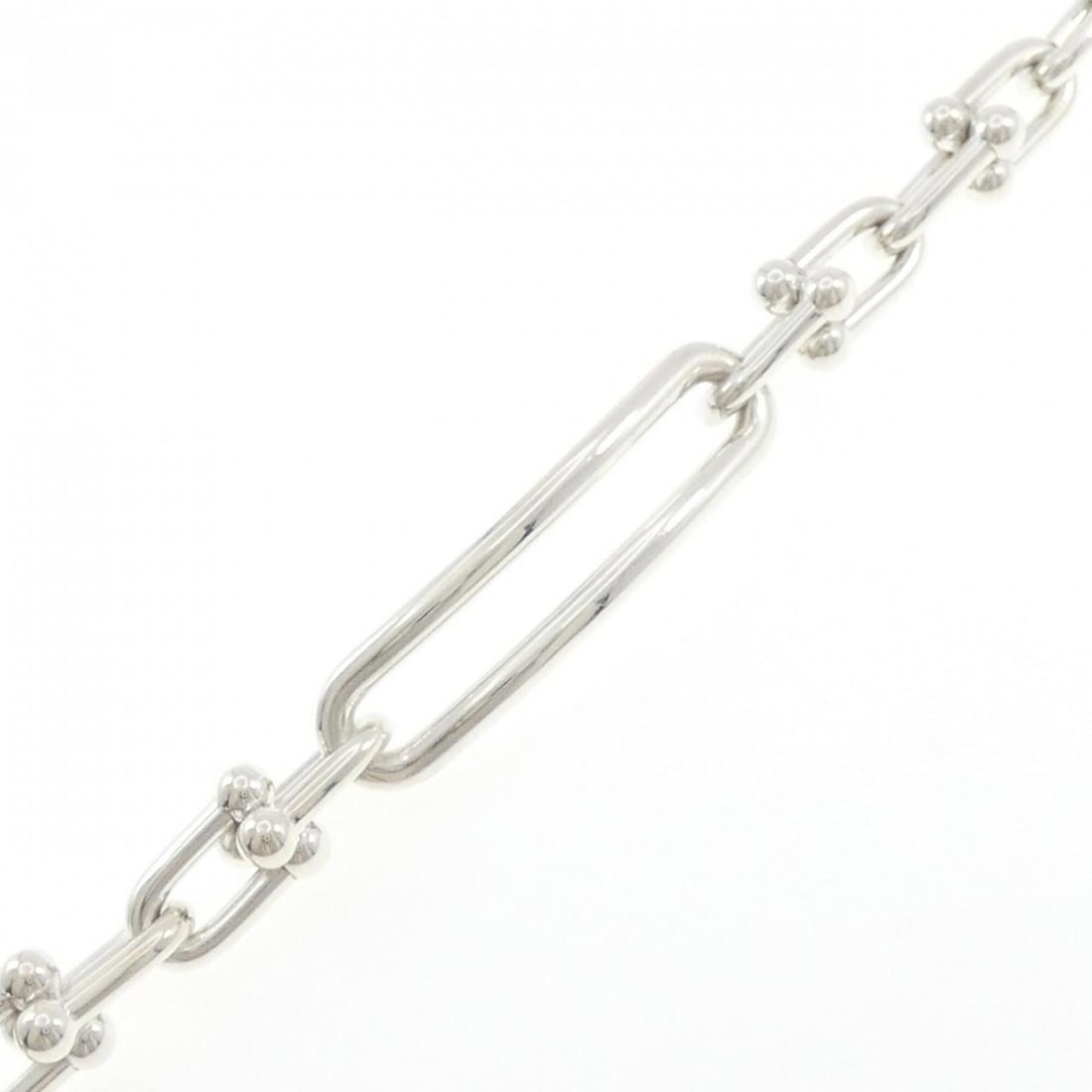 Tiffany HardWear Link Bracelet: --- Catalog ---Category: SizeTotal Length: 17cm / 6.69''Category: DesignType: Link braceletGender: WomenMaterial: Yellow gold (18K)Category: GeneralBrand: Tiffany--- Item List ---Section: ConditionRan
