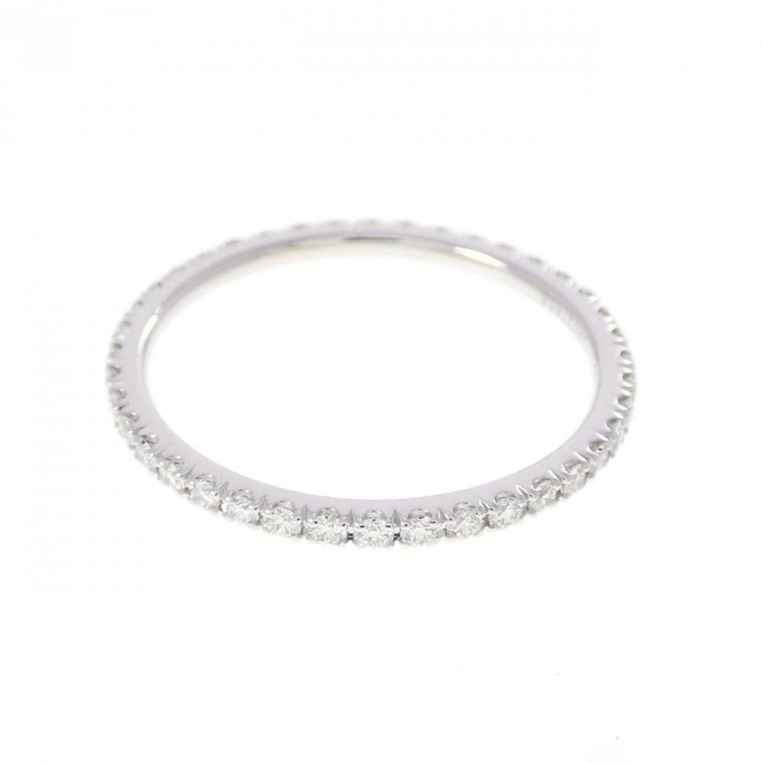 Van Cleef & Arpels Felicite Ring: --- Catalog ---Category: SizeUS Size: 5.5Brand Size: 50Category: DesignType: Band ringGender: WomenMaterial: White gold (18K)Category: GeneralMPN: VCARO8BP00Brand: Van Cleef & Arpels--- Item List