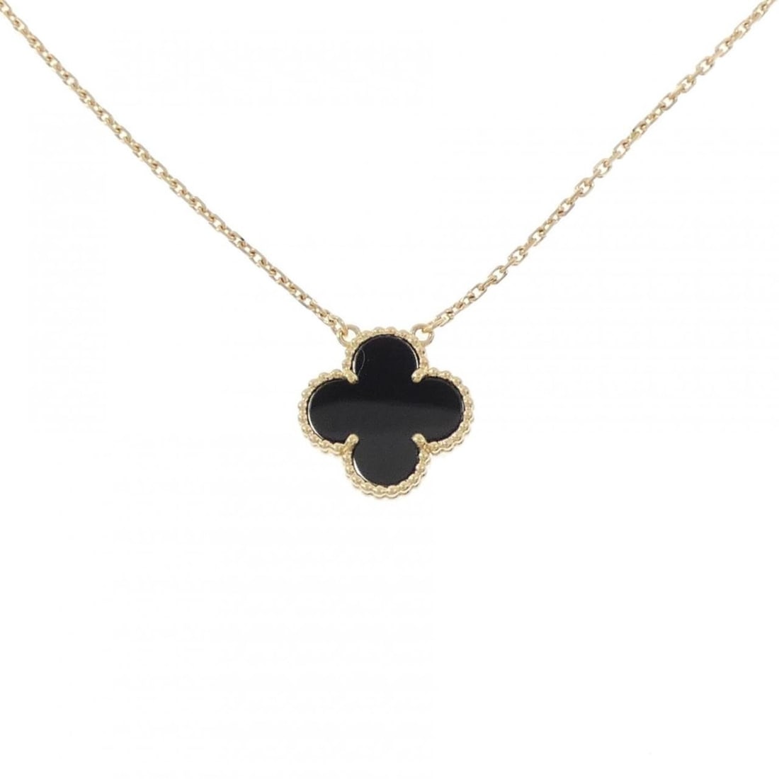 Van Cleef & Arpels Vintage Alhambra Necklace: --- Catalog ---Category: SizePendant Size: 14.7mm x 14.7mm / 0.57'' x 0.57''Neck Circumference: 37 cm - 42 cm / 14.56'' - 16.53''Category: DesignGender: WomenMaterial: Yellow gold (18K)Pendant Type: