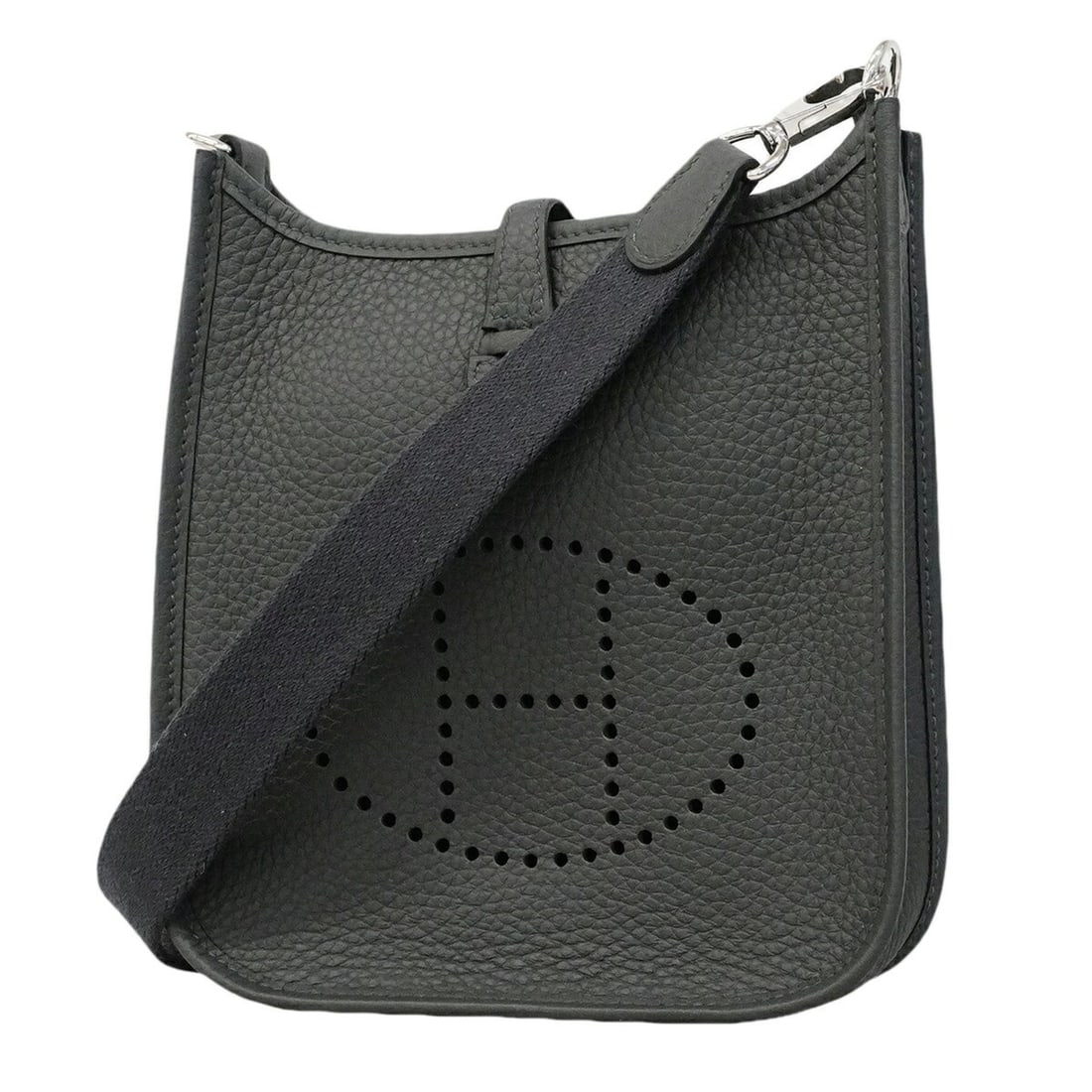 Hermes Evelyne TPM Shoulder Bag, Taurillon Clemence Leather, Carbon Fiber, G Stamp, Women's,: --- Catalog ---Category: SizeSize (HxWxD): 18cm x 17cm x 5.5cm / 7.08'' x 6.69'' x 2.16''Category: DesignType: Shoulder bagColor: GrayGender: WomenMaterial: Taurillon clemence leather Hardware Color: 