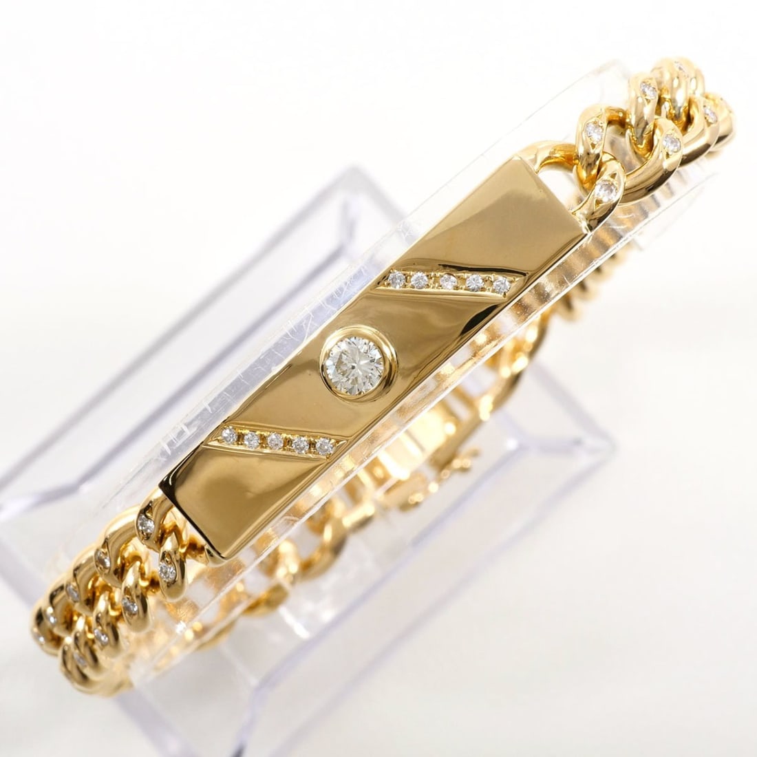 18K (18-karat) Yellow Gold Bracelet with 0.50ct and 0.11ct Diamonds, Total Weight 70.8g, 26cm,: --- Catalog ---Category: SizeLength: 26cm / 10.23''Weight: 70.8g / 2.49oz.Category: DesignType: Charm braceletColor: Yellow goldMetal: GoldStone: DiamondGender: WomenMaterial: Yellow gold (18K)Metal P
