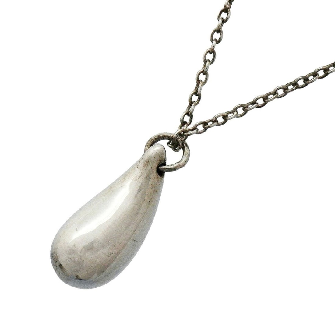 Tiffany & Co. Teardrop Necklace, Sterling Silver 925, Women's: --- Catalog ---Category: SizePendant Size: 14.6mm x 5.8mm / 0.57'' x 0.22''Neck Circumference: 40.5 cm / 15.94''Category: DesignGender: WomenMaterial: Silver 925Necklace Type: NecklaceCategory: Genera