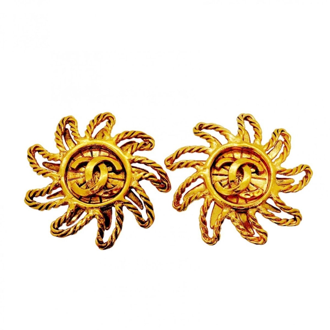 Chanel Earrings, Coco Mark, Sun Motif, GP Plated Gold, Women's: --- Catalog ---Category: SizeSize (HxWxD): 36.70mm x 37.60mm / 1.44'' x 1.48''Category: DesignType: Clip earringsColor: GoldGender: WomenMaterial: Gold platingCategory: GeneralBrand: Chanel--- Item Li