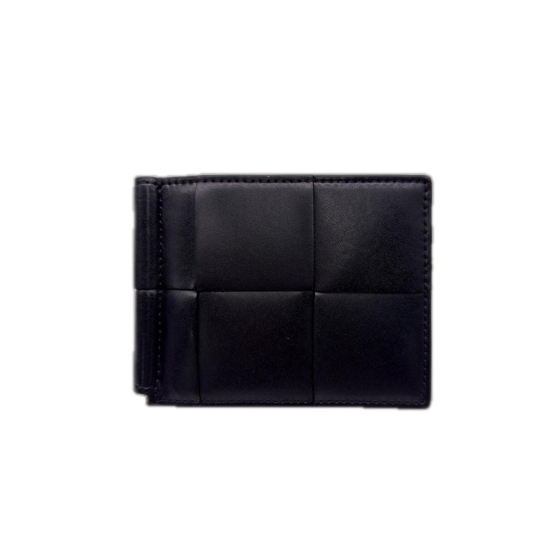 BOTTEGA VENETA Cassette Bi-fold Wallet 749453 Money Clip Black Lambskin Men's: --- Catalog ---Category: SizeSize (HxWxD): 9cm x 11.5cm x 1cm / 3.54'' x 4.52'' x 0.39''Category: DesignType: Money clipColor: BlackGender: MenClosure: OpenMaterial: Leather Leather/Fur Type: Lambskin