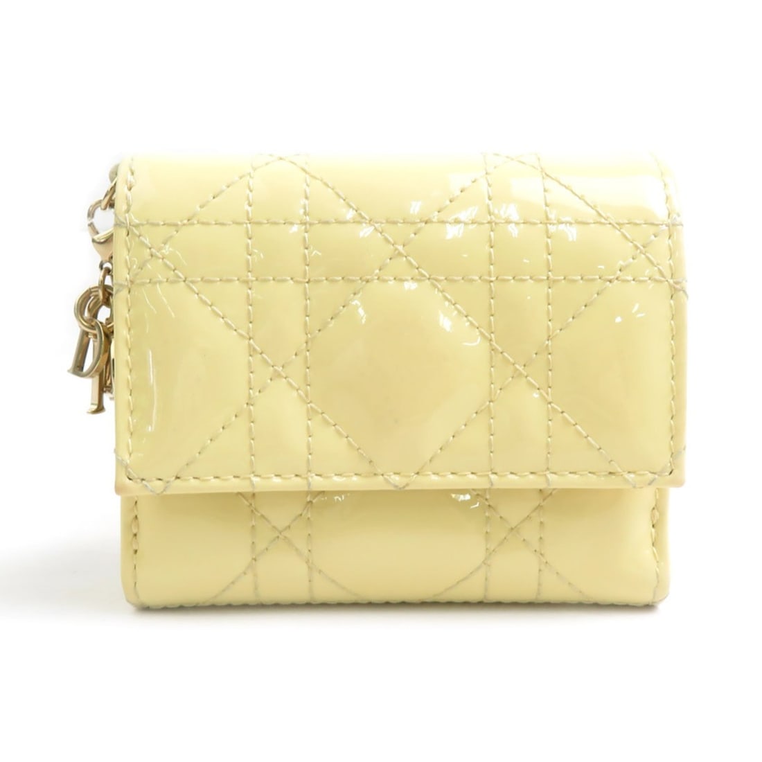 Christian Dior Lady Lotus Wallet Tri-fold Wallet, Patent Leather, Yellow, Women's (r11330a): --- Catalog ---Category: SizeSize (HxWxD): 8.5cm x 10cm x 3.3cm / 3.34'' x 3.93'' x 1.29''Category: DesignType: Wallet (tri-fold)Color: YellowGender: WomenMaterial: Patent leather Category: GeneralBra