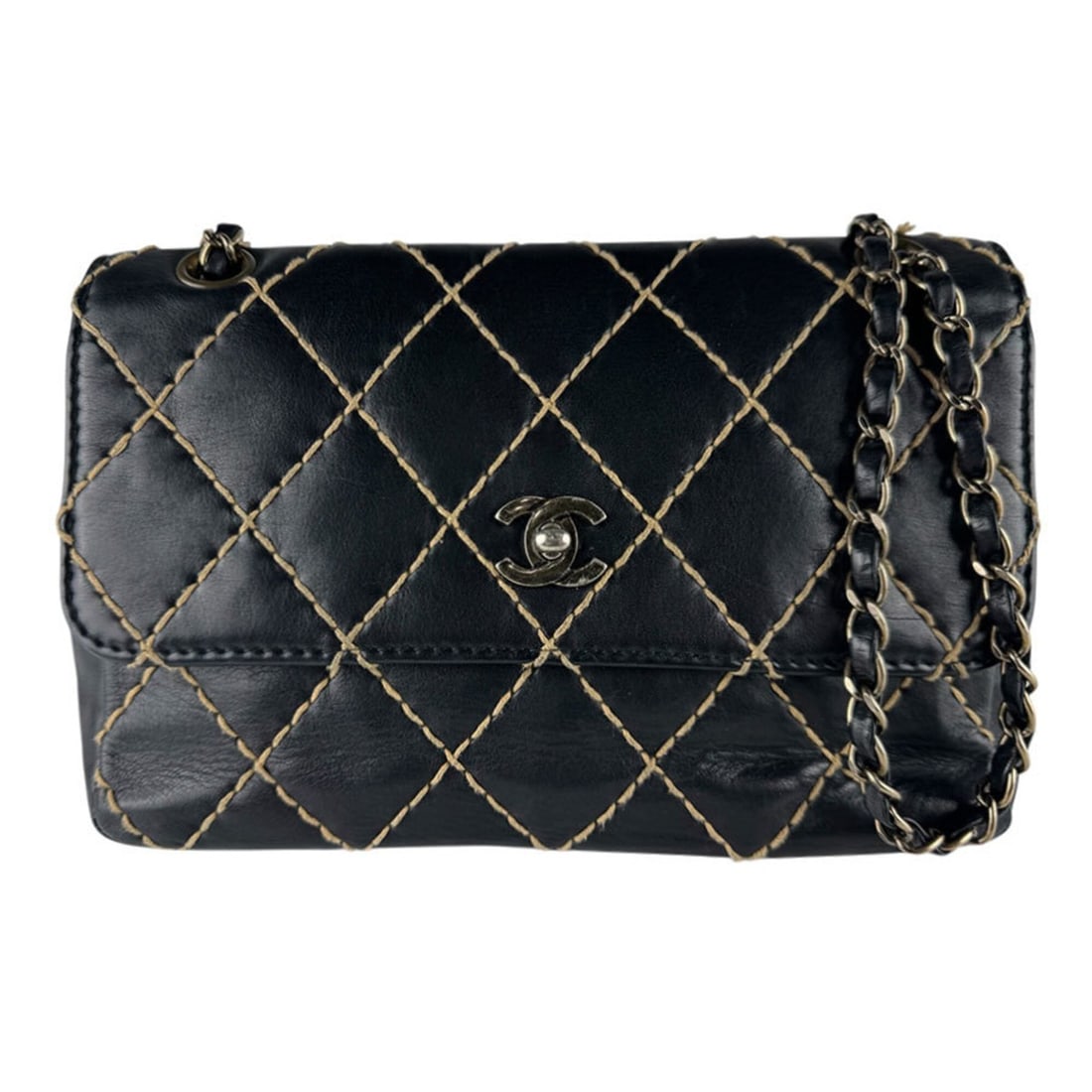Chanel CHANEL Shoulder Bag Wild Stitch Leather Black Beige Women's z10500: --- Catalog ---Category: SizeSize (HxWxD): 16cm x 26cm x 6cm / 6.29'' x 10.23'' x 2.36''Category: DesignType: Shoulder bagColor: Beige, BlackGender: WomenMaterial: Leather Category: GeneralBrand: Chan