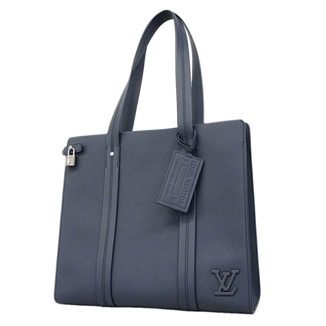 Louis Vuitton LV Aerogram Takeoff Tote Bag M21542 Navy Men's: --- Catalog ---Category: SizeSize (HxWxD): 33cm x 36.5cm x 14cm / 12.99'' x 14.37'' x 5.51''Category: DesignType: Tote bagColor: NavyGender: MenCategory: GeneralMPN: M21542Brand: Louis Vuitton--- Item