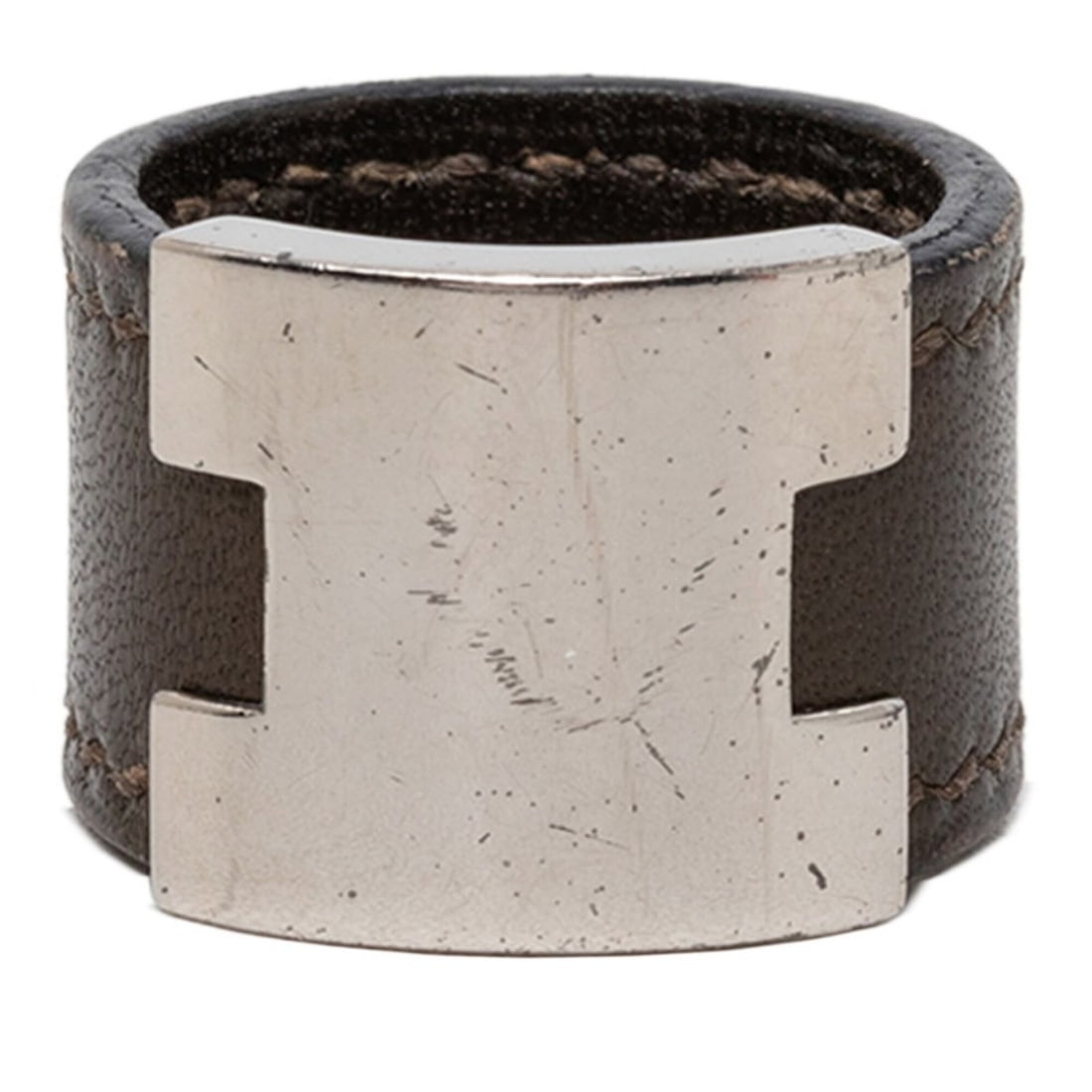 Hermes Roulie Ring, Brown Silver Leather Women's.: --- Catalog ---Category: SizeJP Size: 11.5US Size: 6Category: DesignType: Band ringGender: WomenMaterial: LeatherCategory: GeneralBrand: Hermes--- Item List ---Section: ConditionRanking: Rank AB Used 
