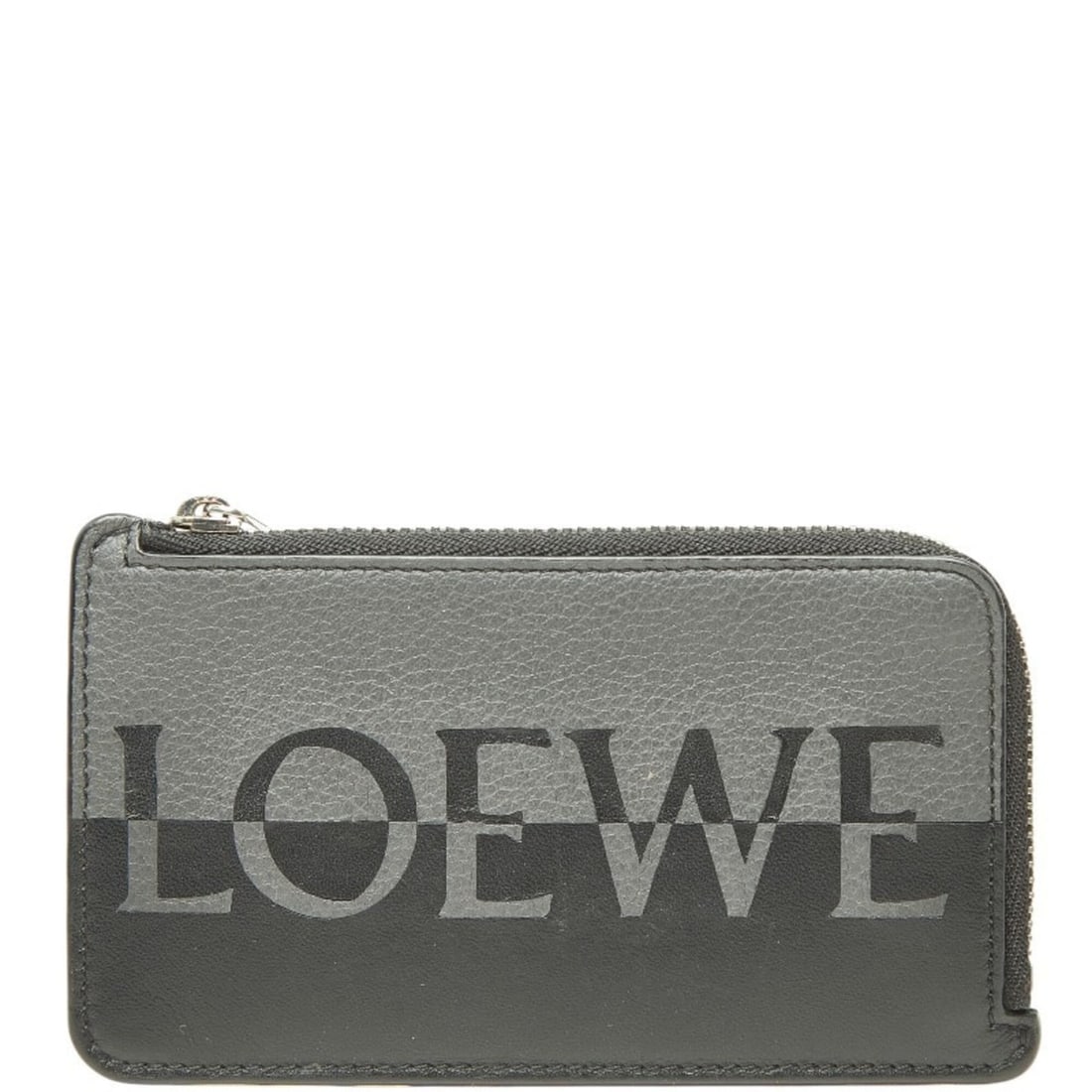 Loewe Logo Bicolor Fragment Case Wallet/Coin Purse/Business Card Holder/Card Gray Black Leather: --- Catalog ---Category: SizeSize (HxWxD): 7.5cm x 13cm x 3.00mm / 2.95'' x 5.11'' x 0.11''Category: DesignType: Coin purse/coin caseColor: Black, GrayGender: WomenMaterial: Leather Category: GeneralB