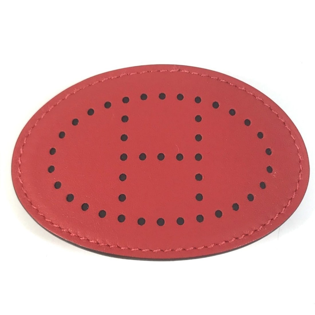 HERMES Evelyne Barrette PM - Hair Accessory, Clip, Barrette, Swift Leather, Women's, Rouge Ladue Red: --- Catalog ---Category: SizeSize (LxW): 8cm / 3.14''Category: DesignType: BarretteColor: Red colorGender: WomenMaterial: Swift leatherCategory: GeneralBrand: HermesCountry of Origin: France--- Item