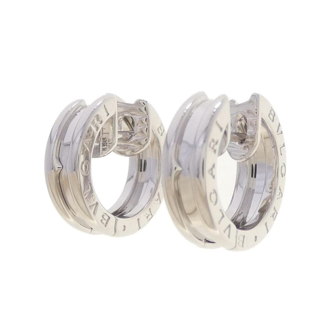 Bvlgari B.zero1 Earrings: --- Catalog ---Category: SizeSize (HxWxD): 14.80mm x 4.90mm / 0.58'' x 0.19''Category: DesignType: Stud earringsGender: WomenMaterial: White gold (18K)Category: GeneralLine: B.zero1Brand: Bvlgari--- I
