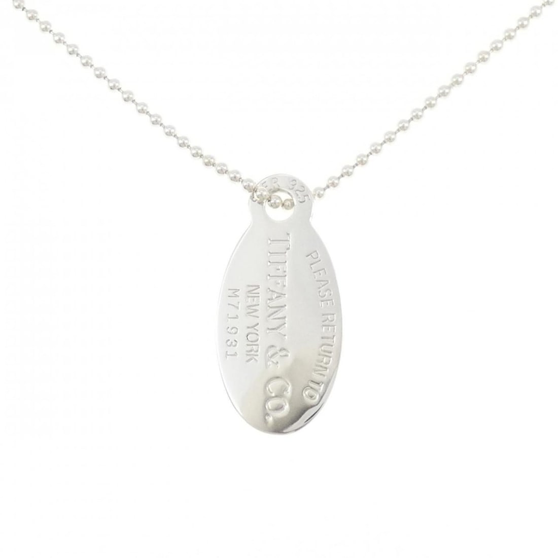 Tiffany & Co. Return to Necklace: --- Catalog ---Category: SizePendant Size: 42.2mm x 20.6mm / 1.66'' x 0.81''Neck Circumference: 86 cm / 33.85''Category: DesignGender: Women,MenMaterial: Silver 925Pendant Type: PendantNecklace Type: