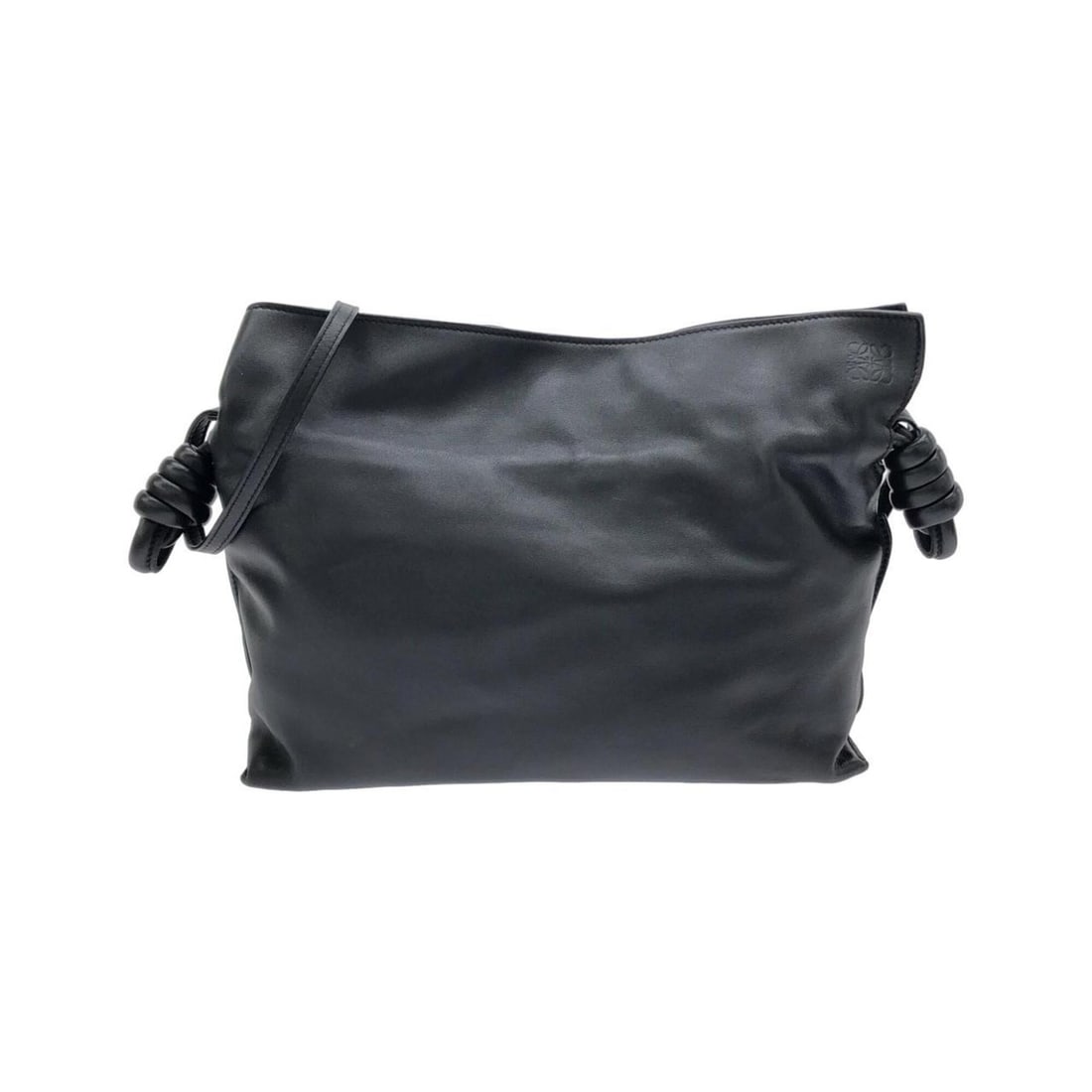 Loewe Flamenco Clutch Medium A411FC1X62 Handbag: --- Catalog ---Category: SizeSize (HxWxD): 23.5cm x 29.5cm x 9.5cm / 9.25'' x 11.61'' x 3.74''Category: DesignType: HandbagColor: BlackGender: Women,MenMaterial: Leather Category: GeneralBrand: