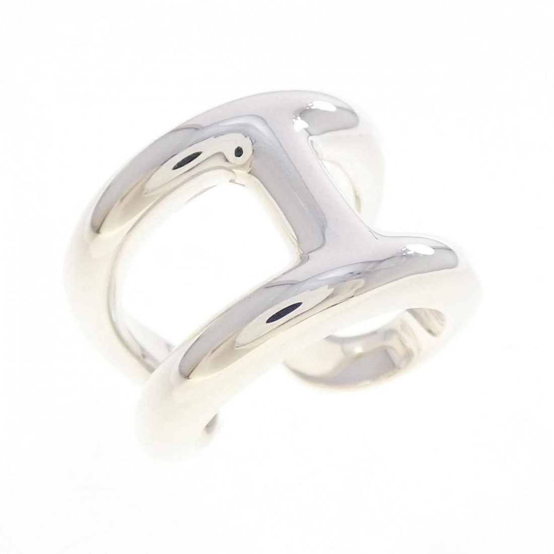 Hermes Hermès Osmo's Large Ring: --- Catalog ---Category: SizeUS Size: 7Brand Size: 54Category: DesignType: Band ringGender: WomenMaterial: Silver 925Category: GeneralBrand: Hermes--- Item List ---Section: ConditionRanking: Rank A Us
