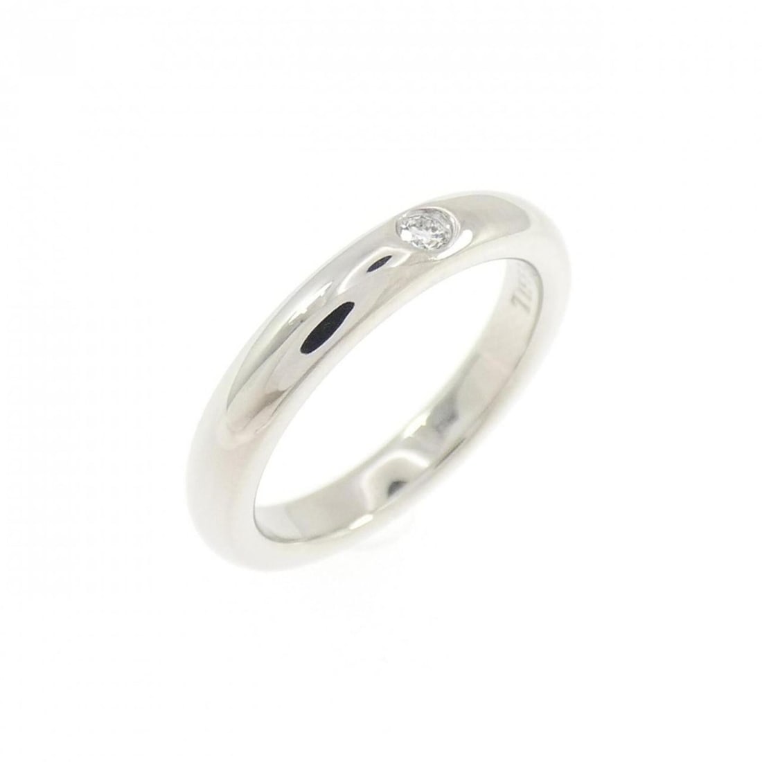 Tiffany Stacking Band Ring: --- Catalog ---Category: SizeJP Size: 3US Size: 2.5Category: DesignType: Band ringGender: WomenMaterial: Platinum 950Category: GeneralBrand: Tiffany--- Item List ---Section: ConditionRanking: Rank SA