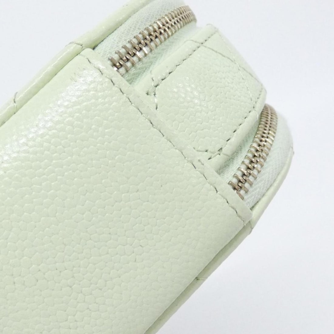 Chanel AP2502 Shoulder Bag - 3