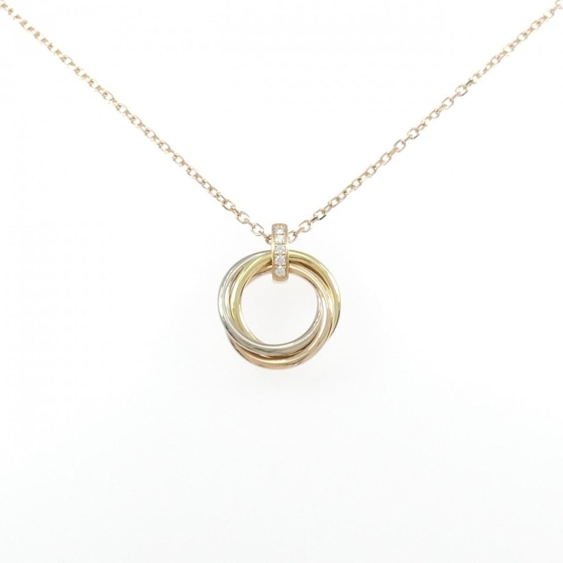 Cartier Trinity Necklace: --- Catalog ---Category: SizePendant Size: 22.8mm x 18.7mm / 0.89'' x 0.73''Neck Circumference: 43 cm / 16.92''Category: DesignStone: DiamondGender: WomenMaterial: Pink gold (18K), White gold (18K),