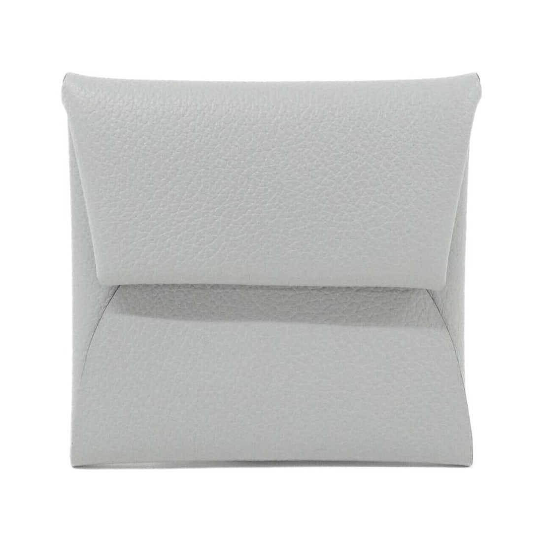 Hermes Bastia 074613CK Wallet/Coin Case: --- Catalog ---Category: SizeSize (HxWxD): 8.5cm x 8cm / 3.34'' x 3.14''Category: DesignType: Coin purse/coin caseColor: BlueGender: Women,MenCategory: GeneralMPN: 074613CKBrand: Hermes--- Item List -