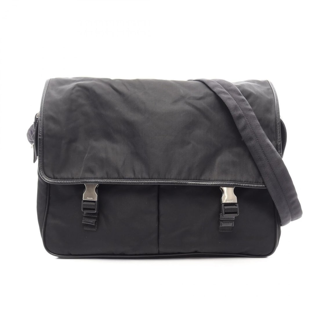 Prada Messenger Bag, Shoulder Handbag, Nylon, Saffiano Leather, Men's, Black (V165X): --- Catalog ---Category: SizeSize (HxWxD): 33cm x 40cm x 10cm / 12.99'' x 15.74'' x 3.93''Category: DesignType: Handbag, Messenger bag, Shoulder bagColor: BlackGender: MenMaterial: Nylon , Leather Lea