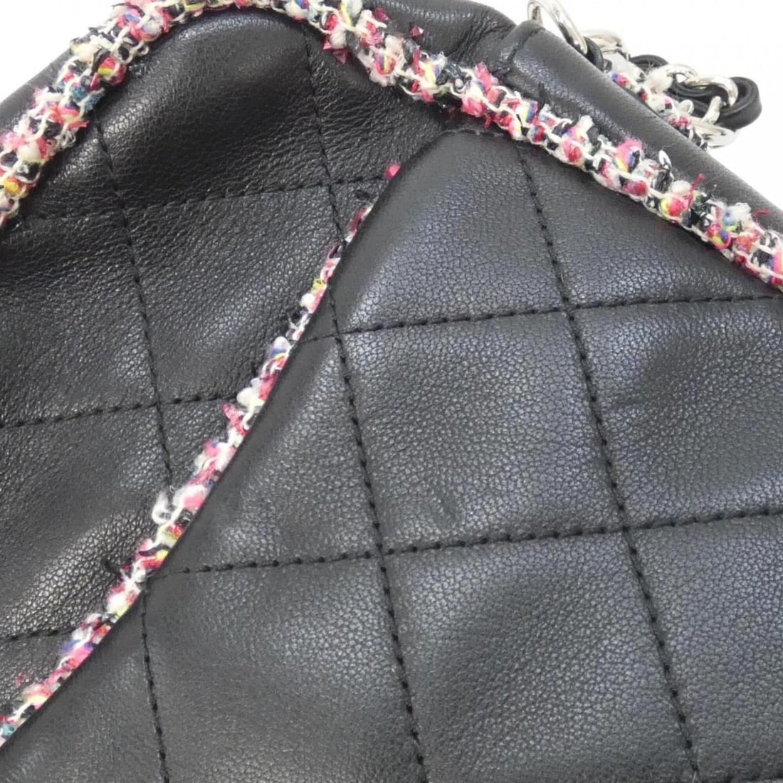 Chanel shoulder bag - 4