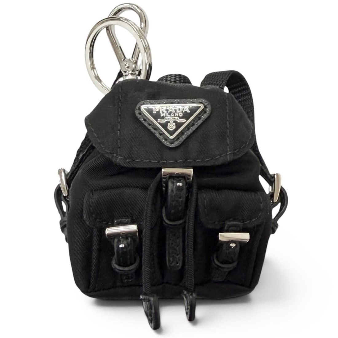 PRADA 2TT205 Triangle Logo Backpack Motif Bag Charm Strap, Black, Made in Italy, Men's, with Box: --- Catalog ---Category: SizeSize (HxWxD): 80.00mm x 70.00mm x 25.00mm / 3.15'' x 2.76'' x 0.98''Category: DesignType: Handbag charmColor: BlackGender: MenMaterial: NylonCategory: GeneralMPN: 2TT205Br