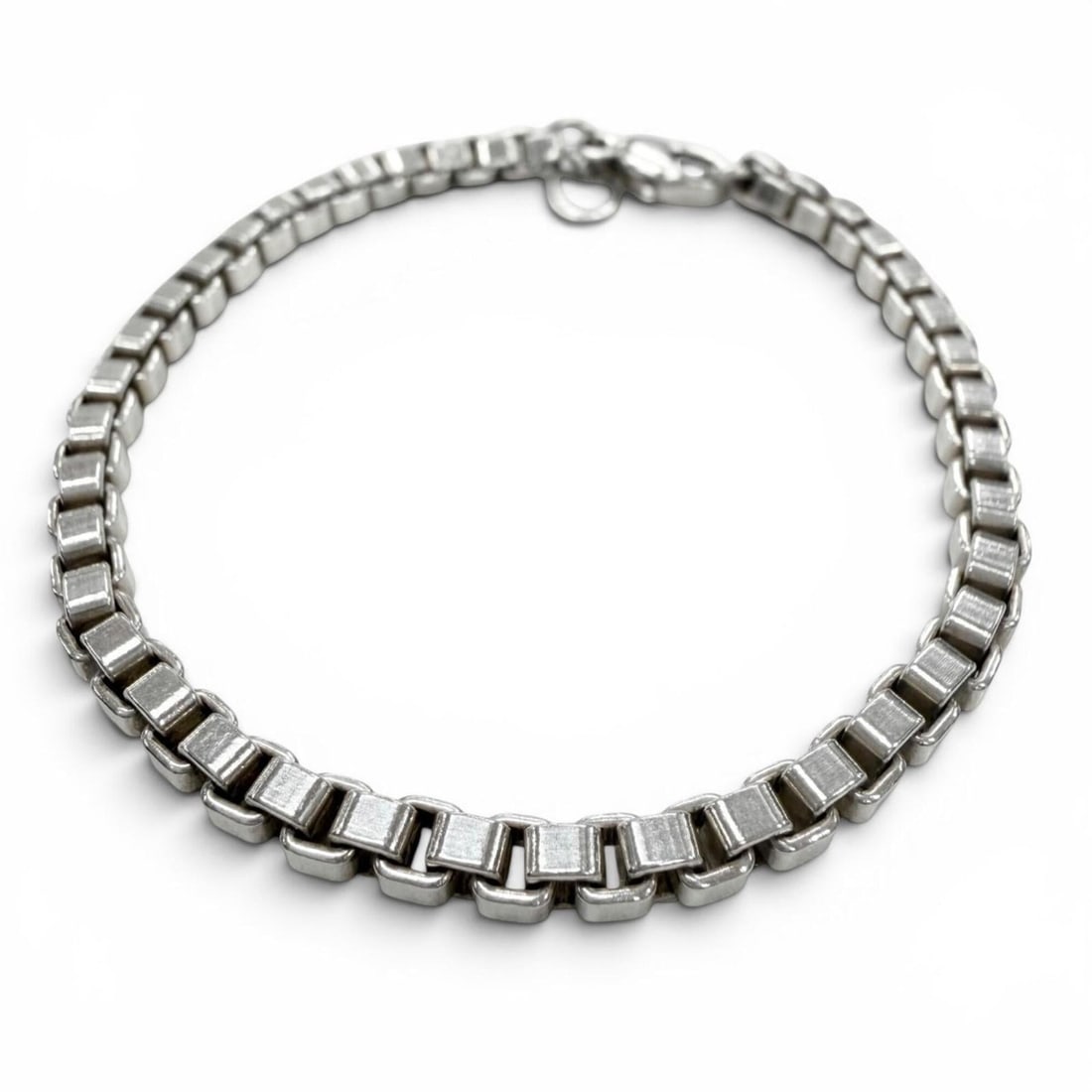 TIFFANY&Co. Tiffany Venetian 925 Chain Bracelet, Silver, Weight 16.65g, Suitable for Men and Women,: --- Catalog ---Category: SizeLength: 17.5cm / 6.88''Category: DesignType: Charm braceletColor: SilverGender: Men,WomenMaterial: Silver 925Category: GeneralBrand: Tiffany--- Item List ---Section: Condi