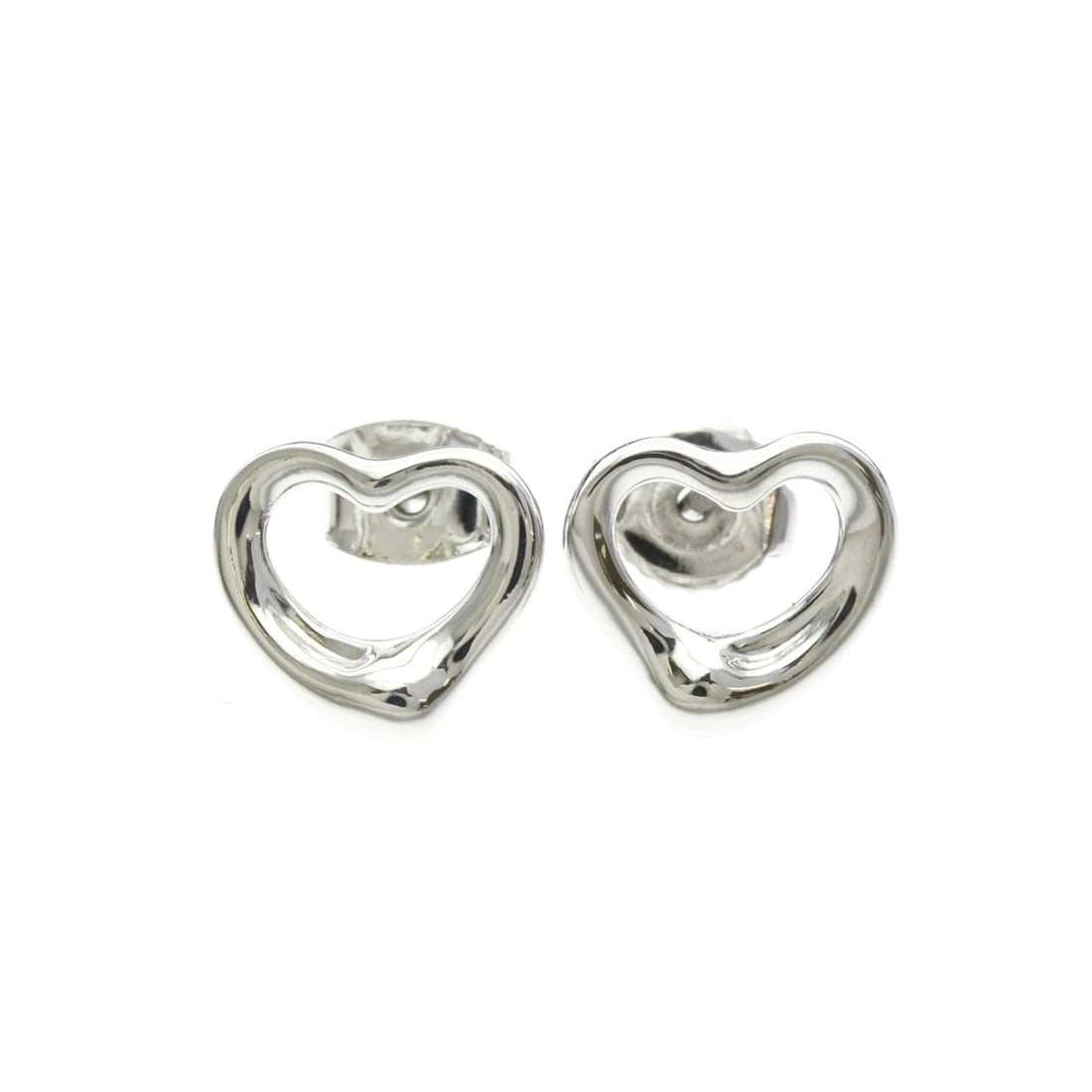 Tiffany Open Heart Earrings No Stone Platinum Stud Earrings Silver: --- Catalog ---Category: SizeWeight: 3.4g / 0.11oz.Size (HxWxD): 10.50mm x 10.50mm / 0.41'' x 0.41''Category: DesignType: Stud earringsColor: SilverMetal: PlatinumStone: No StoneStyle: FashionGender: 