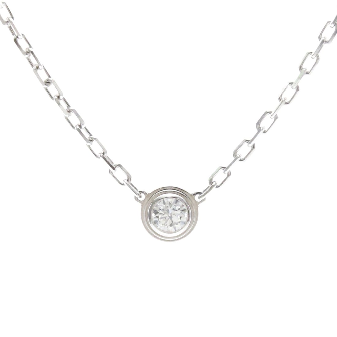 Cartier Damour Necklace SM White Gold (18K) Diamond Men,Women Fashion Pendant Necklace (Silver): --- Catalog ---Category: SizeWeight: 2.8g / 0.09oz.Pendant Size: 4.5mm x 4.5mm / 0.17'' x 0.17''Neck Circumference: 37.5 cm - 40.5 cm / 14.76'' - 15.94''Category: DesignColor: SilverMetal: White GoldS