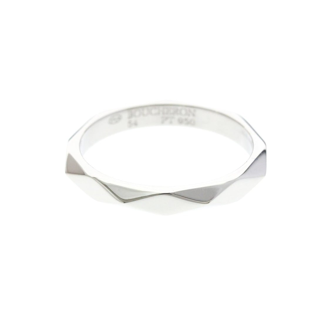 Boucheron Faceted Ring Platinum Fashion No Stone Band Ring Silver: --- Catalog ---Category: SizeWidth: 2.8mm / 0.11''Weight: 4.6g / 0.16oz.JP Size: 14US Size: 6 3/4Brand Size: 54Category: DesignType: Band ringColor: SilverMetal: PlatinumStone: No StoneStyle: FashionG