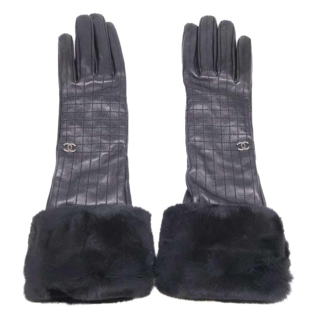 CHANEL Coco Mark Lambskin Fur Gloves - Black Women's: --- Catalog ---Category: SizeTotal Length: 36cm / 14.17''Category: DesignType: Warm glovesColor: BlackGender: WomenMaterial: Leather Category: GeneralBrand: Chanel--- Item List ---Section: ConditionRa