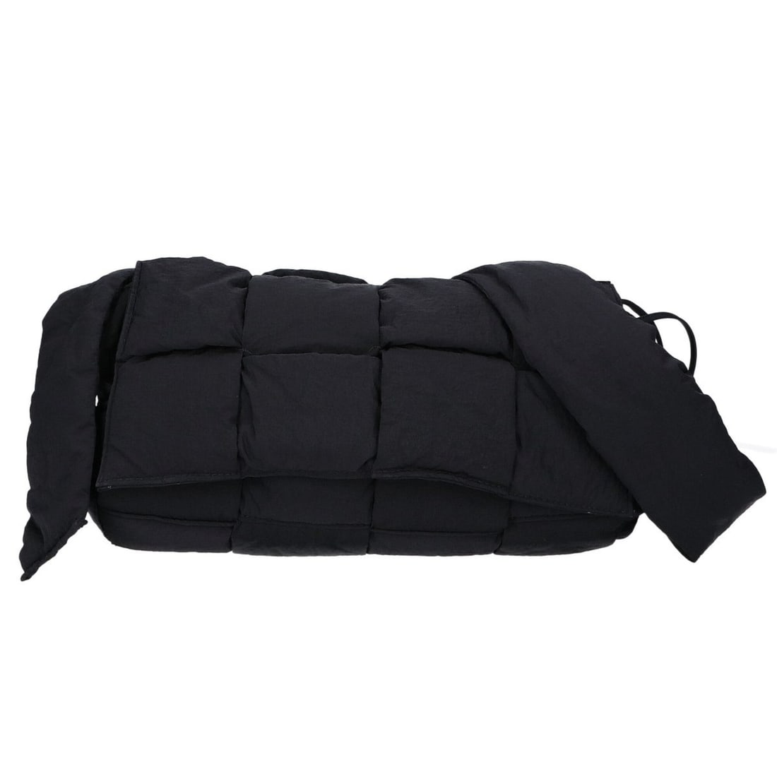 BOTTEGA VENETA Bottega Veneta Nylon Padded Tech Cassette Bag Shoulder Black Men's: --- Catalog ---Category: SizeSize (HxWxD): 15cm x 30cm x 7.5cm / 5.9'' x 11.81'' x 2.95''Category: DesignType: Shoulder bagColor: BlackGender: MenMaterial: Nylon Category: GeneralBrand: Bottega Veneta