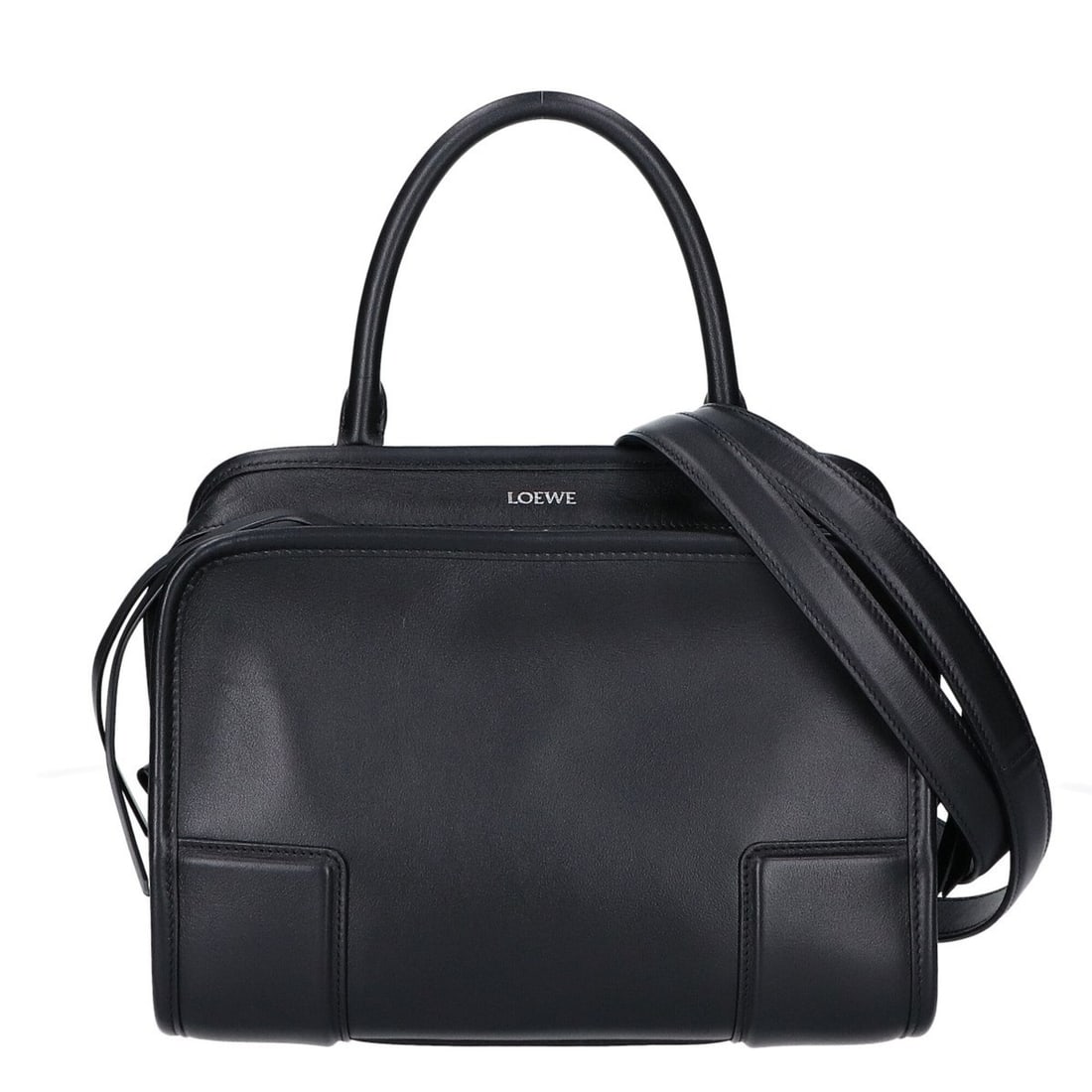 LOEWE Amazona 180 Small Soft Calf 2-Way Shoulder Bag IDA039AS0X01 Handbag Black Silver Hardware: --- Catalog ---Category: SizeSize (HxWxD): 17.5cm x 24.5cm x 9.5cm / 6.88'' x 9.64'' x 3.74''Category: DesignType: Handbag, Shoulder bagColor: BlackGender: WomenMaterial: Leather Hardware Color: Silve