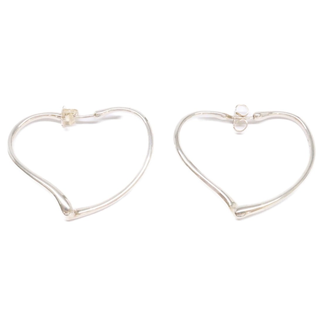 TIFFANY&Co. Tiffany Ag925 Heart Hoop Earrings, Silver, Women's: --- Catalog ---Category: SizeSize (HxWxD): 30.00mm x 36.00mm / 1.18'' x 1.42''Category: DesignType: Hoop earringsColor: SilverGender: WomenMaterial: Silver 925Category: GeneralBrand: Tiffany--- Item L