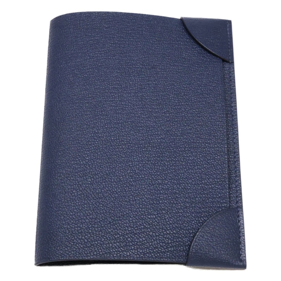 HERMES Coin de Mall Chevre Mysore Passport Case/Business Card Holder/Card Case, Navy, Men's: --- Catalog ---Category: DesignType: Passport coverColor: NavyGender: MenMaterial: Leather Category: GeneralBrand: HermesCategory: Physical PropertiesSize (HxWxD): 14.5cm x 10.5cm x 1cm / 5.7'' x 4.13