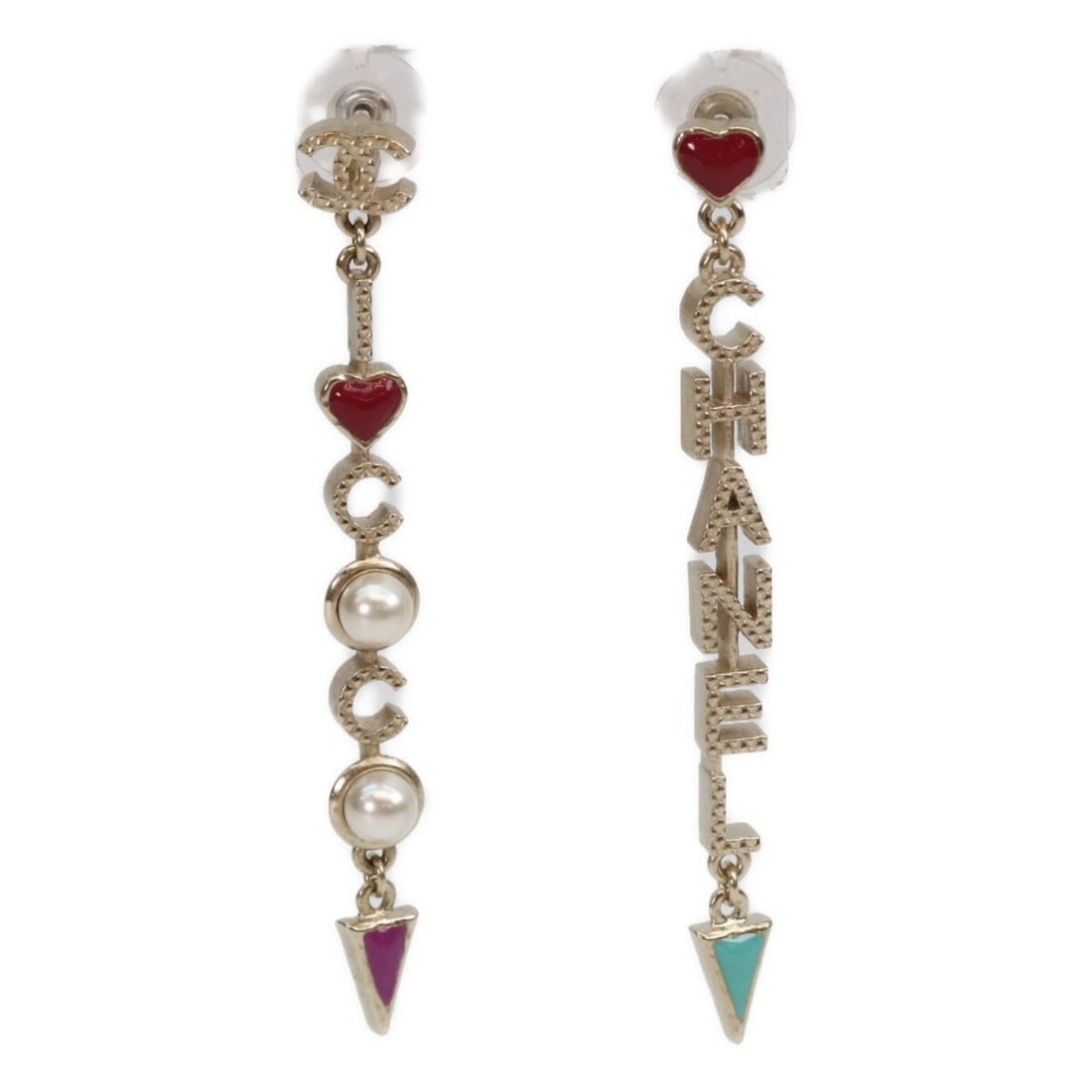 CHANEL A18V Logo x Pearl Earrings, Gold, Women's Earrings: --- Catalog ---Category: SizeSize (HxWxD): 75.00mm x 6.00mm / 2.95'' x 0.24''Category: DesignType: Stud earringsColor: GoldGender: WomenMaterial: MetalCategory: GeneralBrand: Chanel--- Item List ---Se