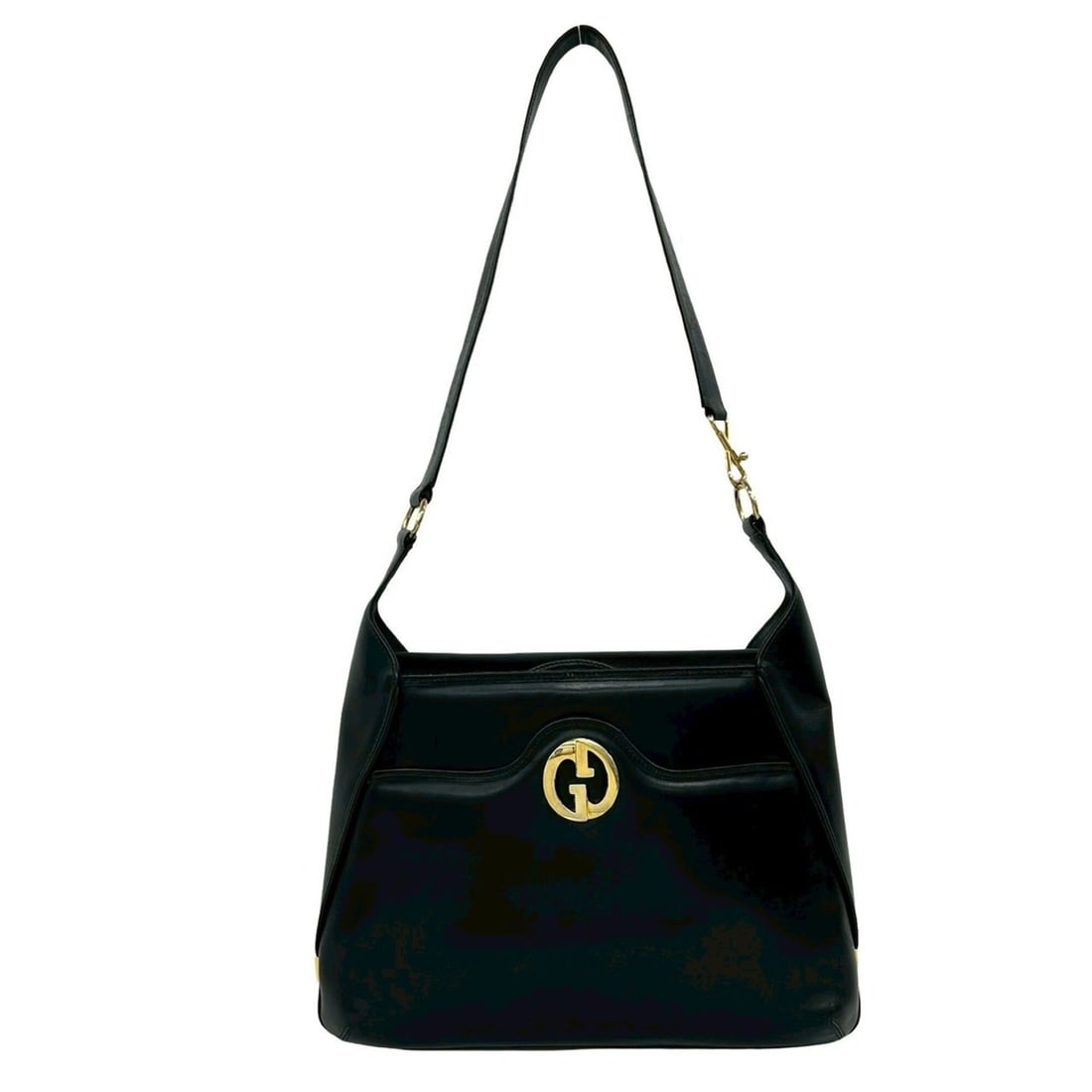 GUCCI (Old Gucci) G Logo Hardware Leather Semi-Shoulder Bag Tote Black 38622: --- Catalog ---Category: SizeSize (HxWxD): 26.5cm x 33.5cm / 10.43'' x 13.18''Category: DesignType: Shoulder bag, Tote bagColor: BlackGender: WomenMaterial: Leather Category: GeneralBrand: Gucci--- It