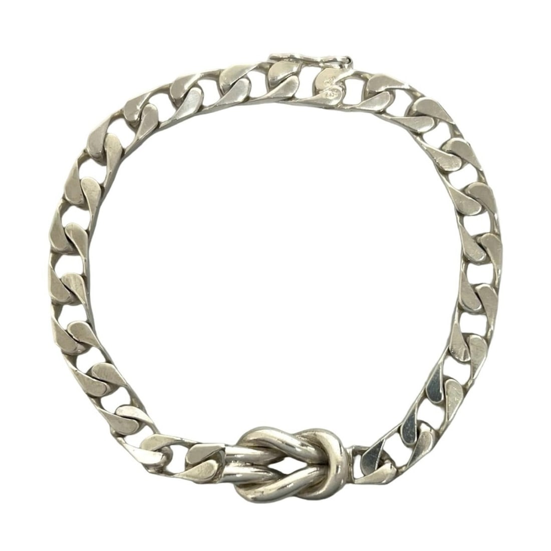 TIFFANY&Co. Tiffany Vintage Center Knot Bracelet, Curb Chain, Sterling Silver 925, Accessory, 071-3: --- Catalog ---Category: SizeLength: 18.5cm / 7.28''Category: DesignType: Charm braceletColor: SilverGender: WomenMaterial: Silver 925Category: GeneralBrand: Tiffany--- Item List ---Section: Condition