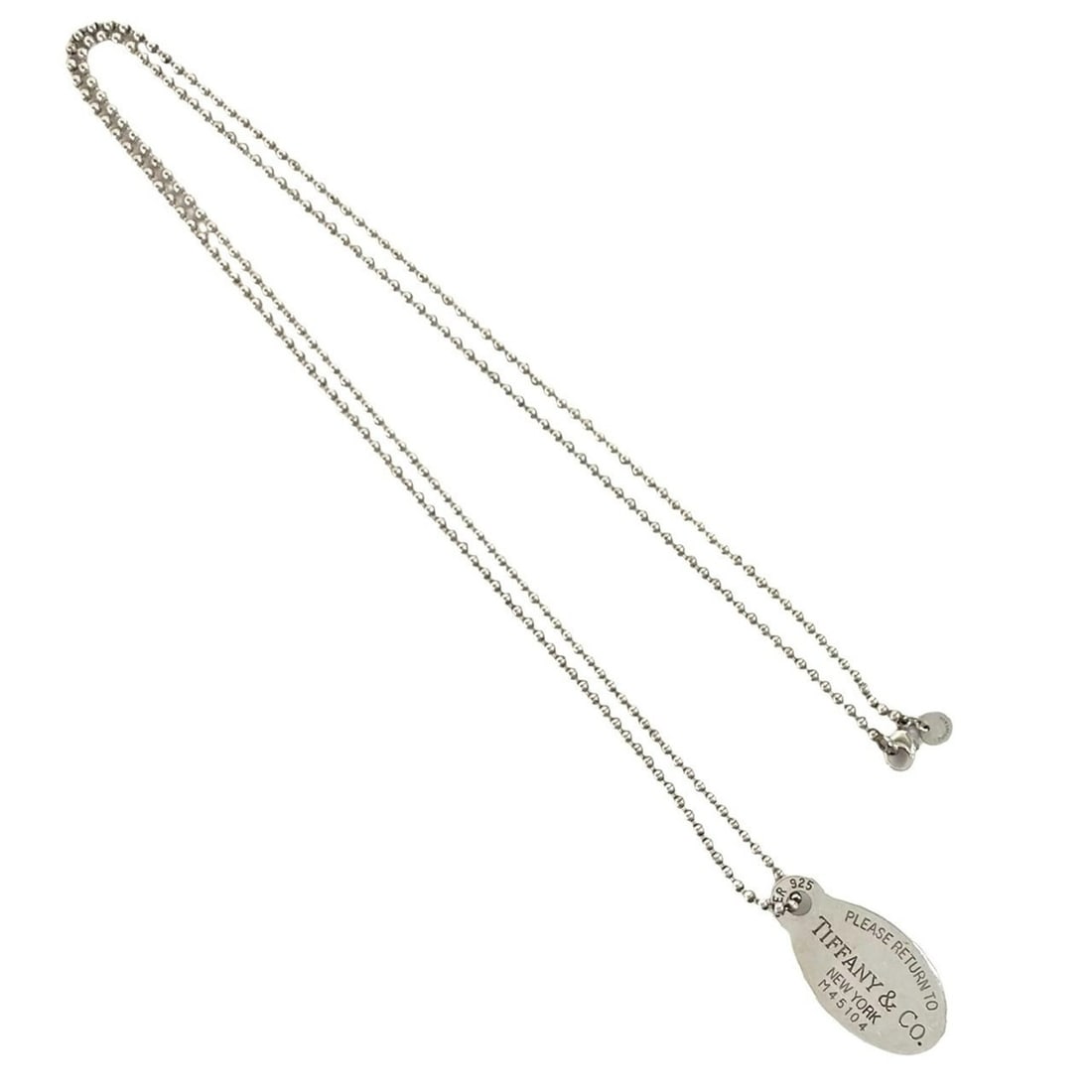 TIFFANY&Co. Tiffany Return to Oval Tag Necklace, Sterling Silver 925, Accessory, Item No. 30749: --- Catalog ---Category: SizePendant Size: 43mm x 20mm / 1.69'' x 0.78''Neck Circumference: 85 cm / 33.46''Category: DesignColor: SilverGender: WomenMaterial: Silver 925Necklace Type: NecklaceCategory