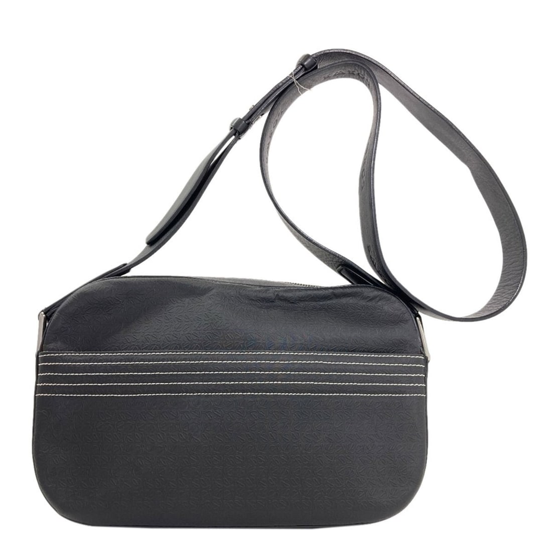 Loewe Anagram Embossed Leather Shoulder Bag for Women: --- Catalog ---Category: SizeSize (HxWxD): 18cm x 26cm x 7cm / 7.08'' x 10.23'' x 2.75''Strap Length: 120cm - 124cm / 47.24'' - 48.81''Category: DesignType: Shoulder bagColor: BlackGender: WomenClosur