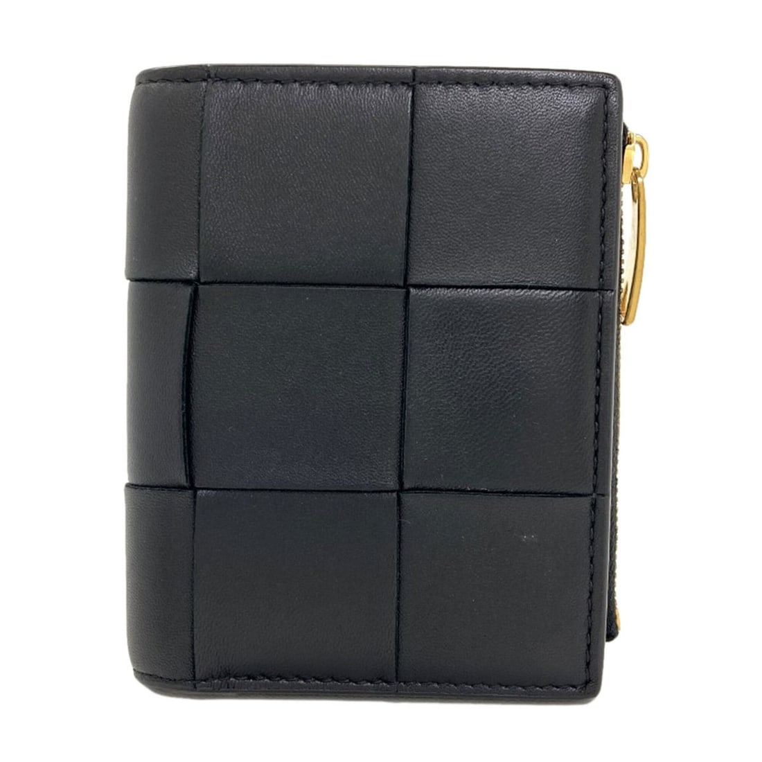 Bottega Veneta Cassette Small Bi-fold Wallet, Leather, Women's.: --- Catalog ---Category: SizeSize (HxWxD): 11.5cm x 9.5cm x 2cm / 4.52'' x 3.74'' x 0.78''Category: DesignType: Wallet (bi-fold)Color: BlackGender: WomenMaterial: Leather Category: GeneralBrand: Botte