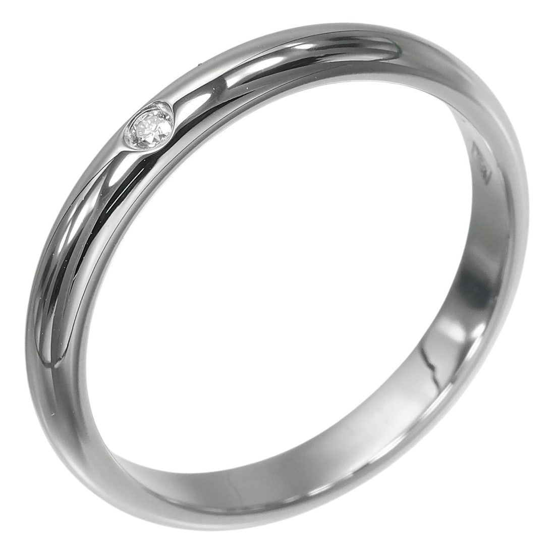 Cartier ring, size 6, 1895 Classic Wedding, 2.6mm model, Pt950 platinum, diamond, approximately: --- Catalog ---Category: SizeUS Size: 3.5Brand Size: 46Category: DesignType: Band ringStone: DiamondGender: WomenMaterial: Platinum 950Category: GeneralBrand: Cartier--- Item List ---Section: Conditio