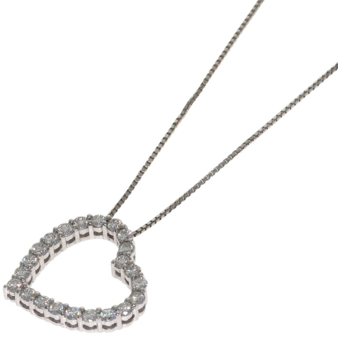 Gucci Heart Diamond Necklace 18K White Gold Women's GUCCI: --- Catalog ---Category: SizePendant Size: 16.7mm x 16mm / 0.65'' x 0.62''Neck Circumference: 41.5 cm / 16.33''Category: DesignGender: WomenMaterial: White gold (18K)Necklace Type: NecklaceCategory: G