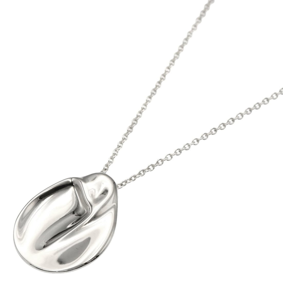 Tiffany & Co. Madonna Necklace, Silver, Women's.: --- Catalog ---Category: SizePendant Size: 20.1mm x 14.4mm / 0.79'' x 0.56''Neck Circumference: 42 cm / 16.53''Category: DesignGender: WomenMaterial: SilverNecklace Type: NecklaceCategory: GeneralBran