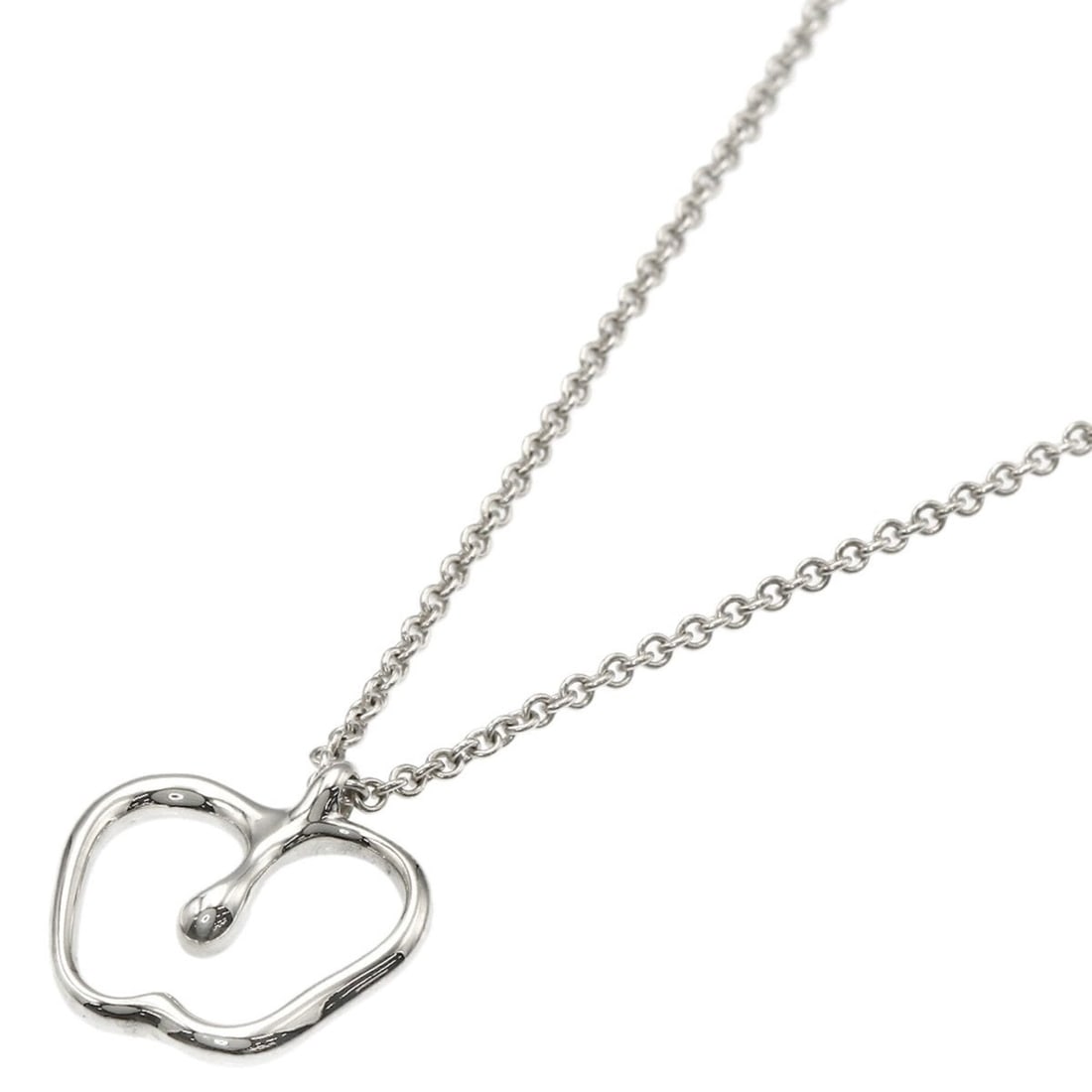 Tiffany & Co. Apple Necklace, Silver, Women's.: --- Catalog ---Category: SizePendant Size: 17mm x 16.1mm / 0.66'' x 0.63''Neck Circumference: 41 cm / 16.14''Category: DesignGender: WomenMaterial: SilverNecklace Type: NecklaceCategory: GeneralBrand: