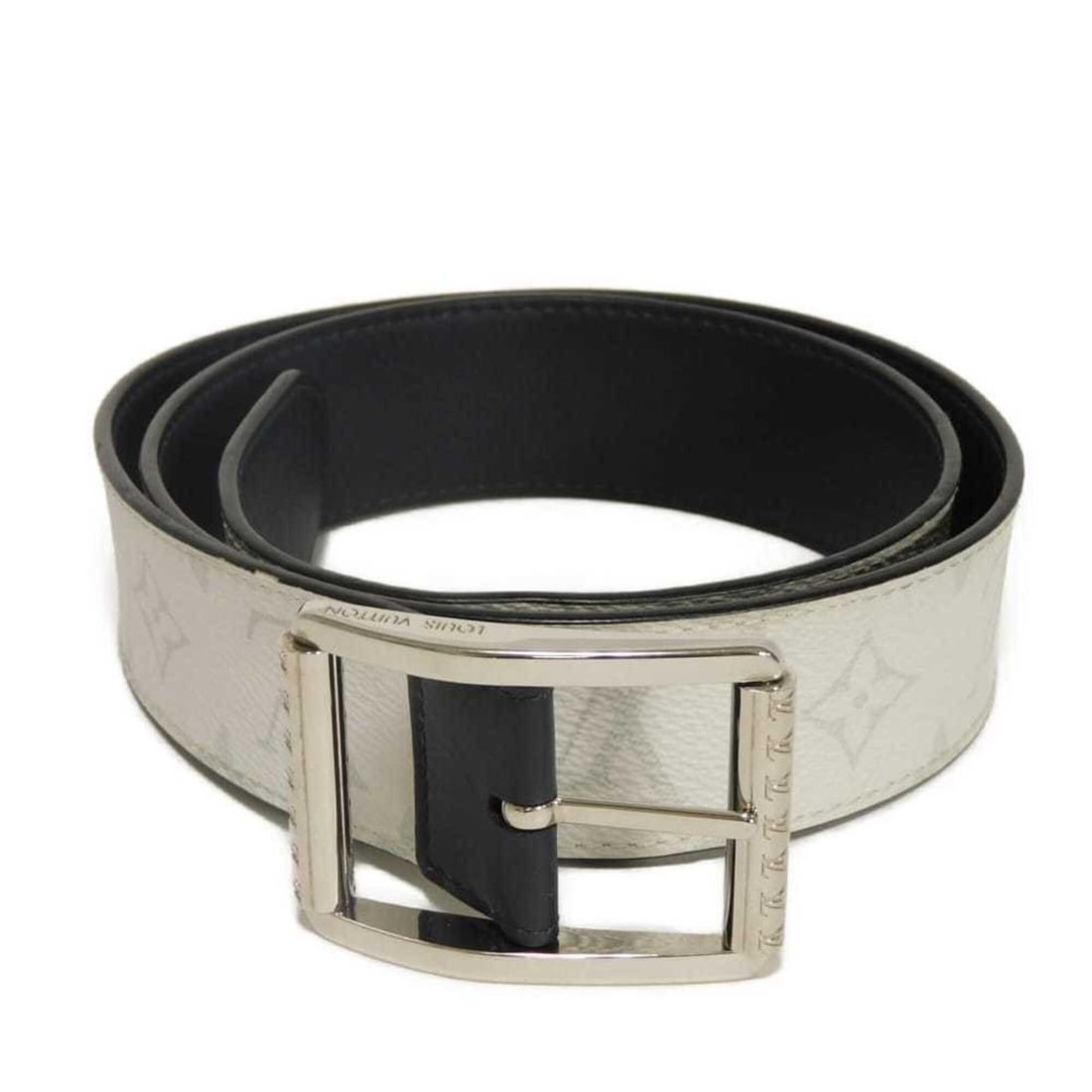 Louis Vuitton LOUIS VUITTON Belt Ceinture Reverso 40MM 85/34 Reversible LV Logo White Calfskin Navy: --- Catalog ---Category: SizeLength: 89.5cm / 35.23''Category: DesignType: Standard beltColor: Monogram, Navy, WhiteGender: MenMaterial (Strap): Monogram Category: GeneralMPN: M0003VBrand: Louis Vuitt