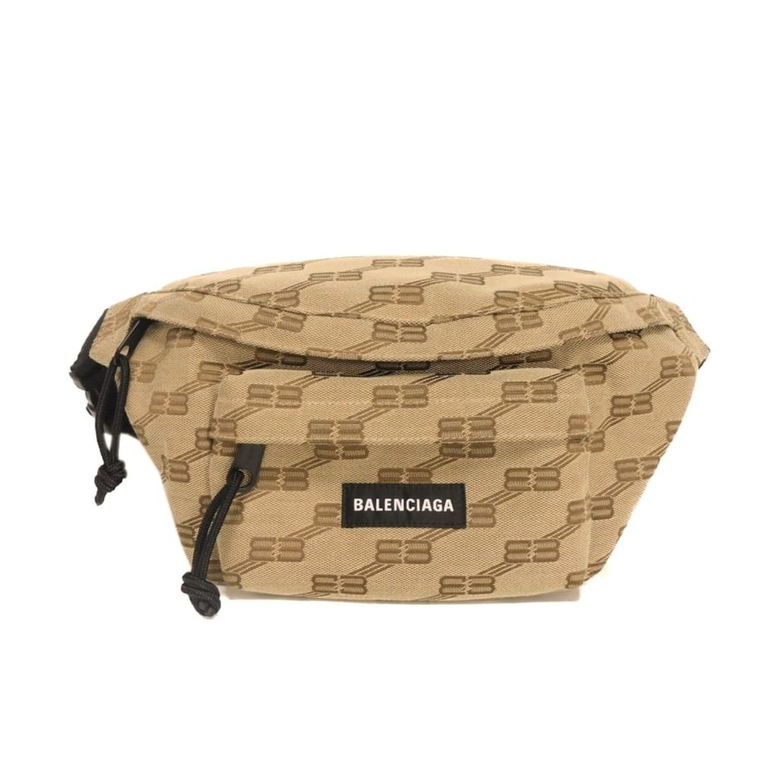Balenciaga Signature Medium Belt Bag with Logo BB Monogram Jacquard Beige (713042 210HH 2755) -: --- Catalog ---Category: SizeSize (HxWxD): 16cm x 31cm x 6cm / 6.29'' x 12.2'' x 2.36''Category: DesignType: Sling bagColor: BeigeGender: MenMaterial: Cotton , Canvas Category: GeneralMPN: 713042 210H