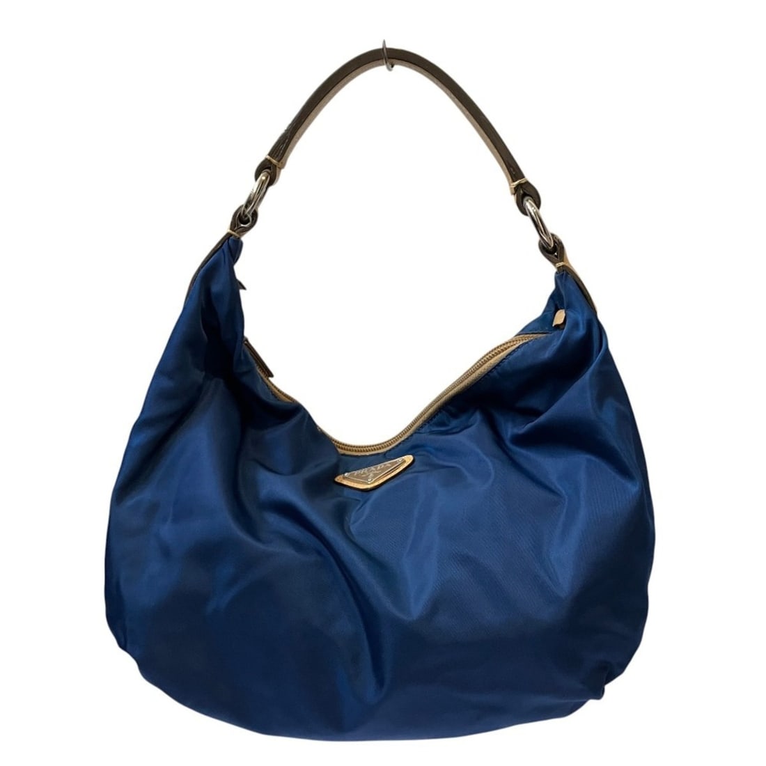PRADA Triangle Logo Plate Nylon Handbag KPB142 Blue Women's: --- Catalog ---Category: SizeSize (HxWxD): 26cm x 32cm x 4cm / 10.23'' x 12.59'' x 1.57''Category: DesignType: HandbagColor: BlueGender: WomenMaterial: Nylon Category: GeneralMPN: KPB142Brand: Prada--