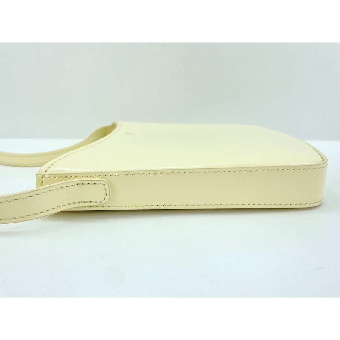 Celine Medium Clock Bag Shoulder Leather Beige - 3