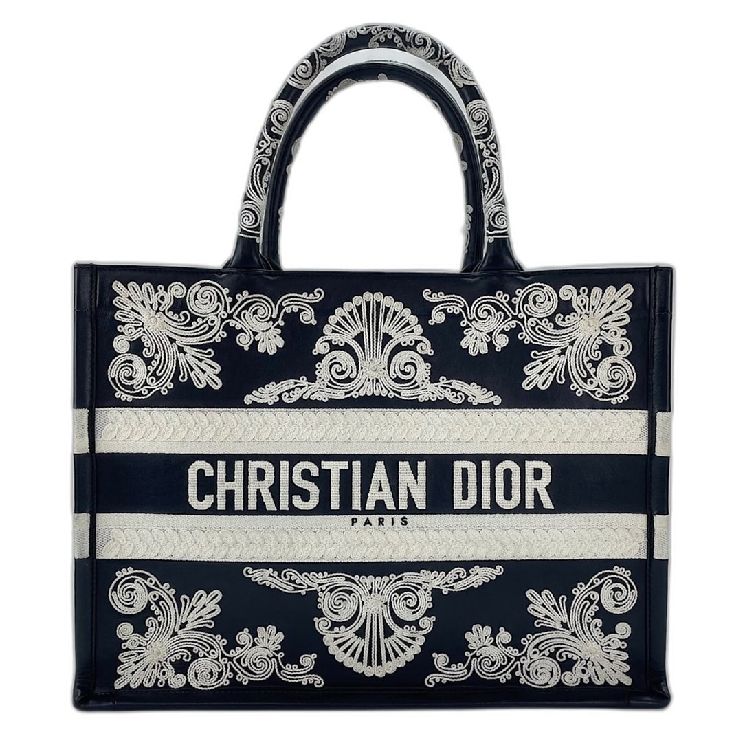 Christian Dior Book Tote Medium Embroidered Leather Bag, Black: --- Catalog ---Category: SizeSize (HxWxD): 28cm x 37cm x 15cm / 11.02'' x 14.56'' x 5.9''Category: DesignType: Tote bagColor: BlackGender: WomenMaterial: Embroidery , Leather Category: GeneralBrand: