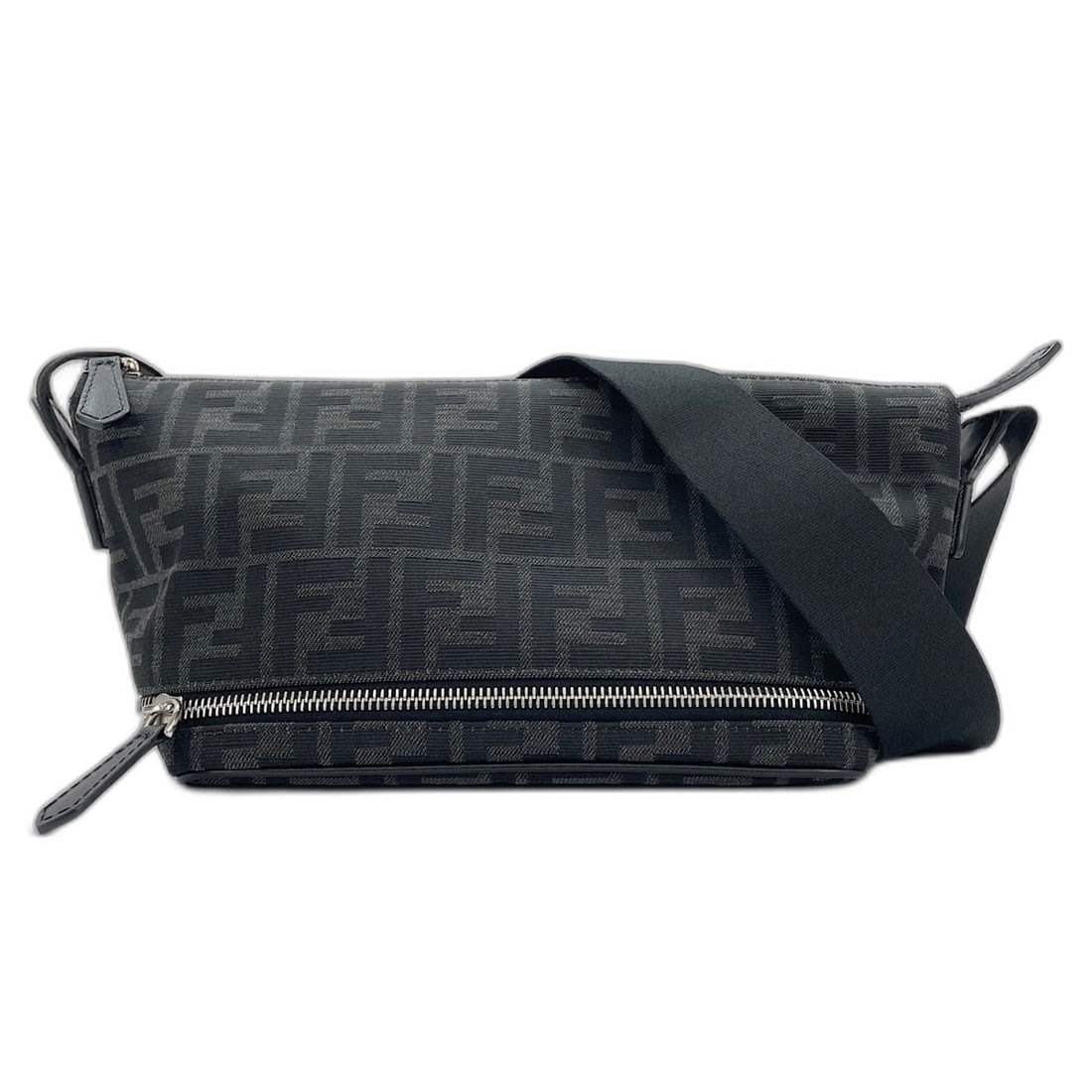 Fendi Belt Bag Shoulder Canvas Black: --- Catalog ---Category: SizeSize (HxWxD): 15cm x 22cm x 14cm / 5.9'' x 8.66'' x 5.51''Category: DesignType: Shoulder bagColor: BlackGender: Women,MenMaterial: Canvas Category: GeneralBrand: Fendi---
